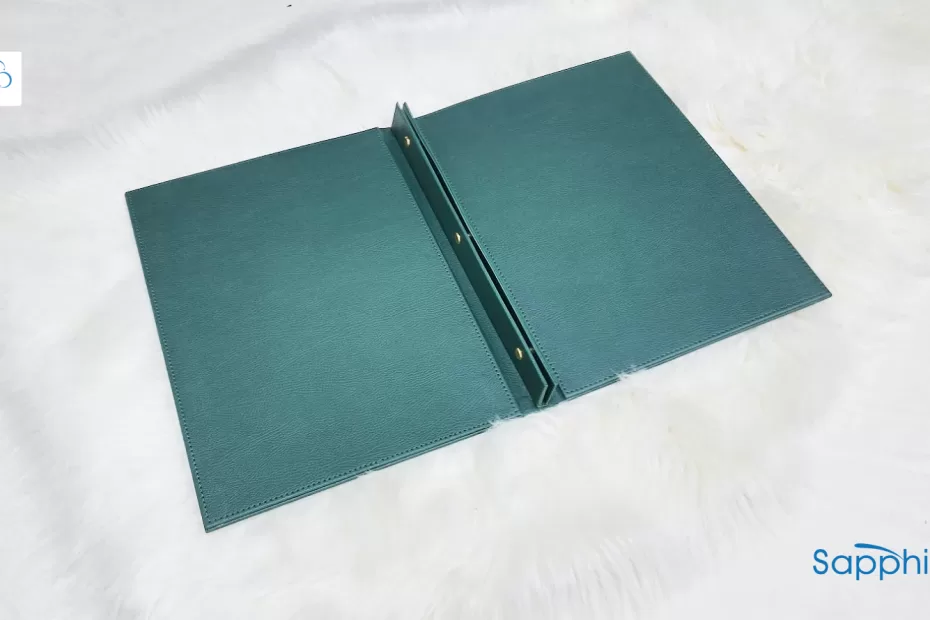 custom menu folders and menu covers for restaurants in uae